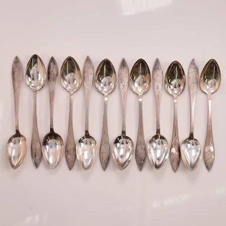 12 Kaffeskedar, 13,5cm, gravyr, 830/1000 Silver 148g.