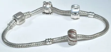 Armband Pandora ,  Vikt: 19,5 g
