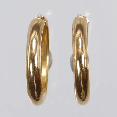 Ett par örhängen creoler, Ø18mm, bredd 3mm, ihåliga, buckliga, 18K  Vikt: 1,6 g