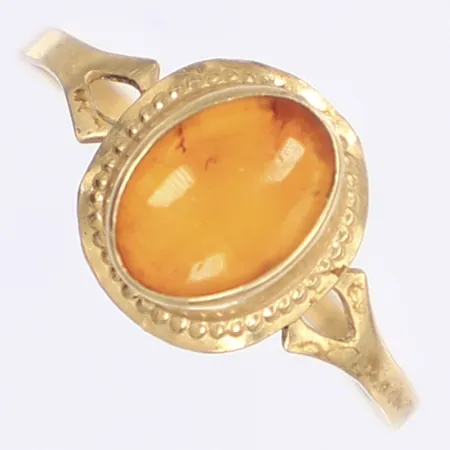 Ring med färgad sten, stl 16¾, bredd 1,5-10mm, 18K bruttovikt 0,9 g Vikt: 0,9 g