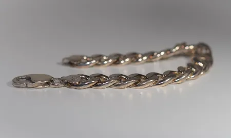 Armband  pansar  Sterling , Längd 18 cm , Bredd 10 mm ,silver 925/1000   Vikt: 34,5 g