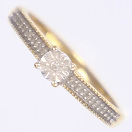 Ring med diamant 1x ca 0,005ct, stl 14½, bredd 2-3mm, 18K Vikt: 1,9 g