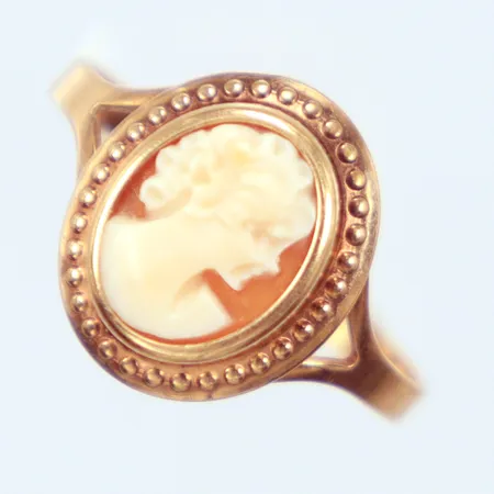Ring med Came Ø17¼, 18k Vikt: 1,7 g