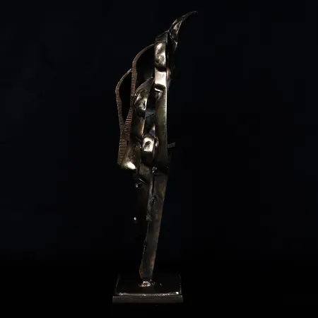 Skulptur, "Fragments de Venus" , Fernandes Arman, förgylld brons, signerad Arman och numrerad 99/100, höjd 40cm.  Skickas med postpaket.