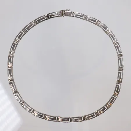 Collier med meandermönster, ca 40,5cm, bredd 6mm, Silver 925/1000 Vikt: 32,4 g