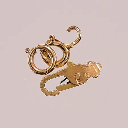 Diverse guld, defekt, 18K 0,8g.