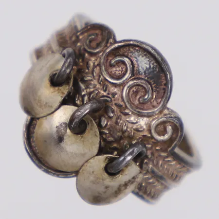 Ring, stl 17,5, bredd 17mm, justerbar, 830/1000 silver  Vikt: 6,9 g