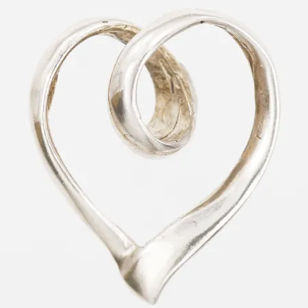 Ett hänge i form av ett hjärta, höjd: 25mm, bredd: 21mm, bruksskick, silver.  Vikt: 3,7 g