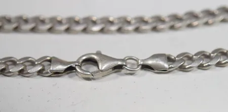  Armband pansar armband silver , Längd 21 cm ,Bredd 4,32 mm Vikt: 12,1 g