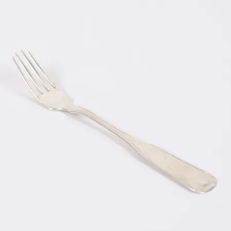 Bordsgaffel, modell snäcka, längd 18,5cm, utländska stämplar, Silver. Vikt: 40,9 g