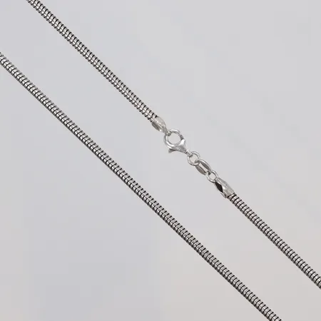 Kedja ormlänk, 46cm, bredd 2mm, GHA, ojämna länkar, silver 925/1000 Vikt: 9,8 g