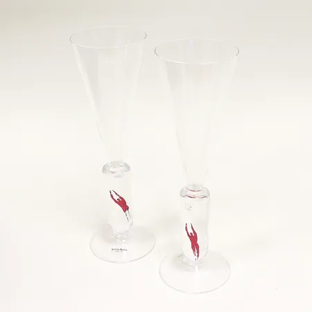 Champagneglas, Bertil Vallien "Millenium" signerade B. Vallien  99836/16283, 16321, höjd 26cm, box. Skickas med postpaket.