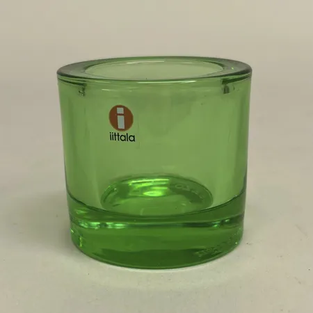 Ljuslykta, höjd 60mm, Ø65mm, Kivi, design Heikki Orvola, Iittala, äppelgrön, glas