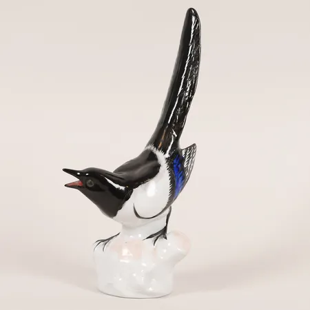 Figurin, skata, Lomonosov, höjd: 25 cm, made in USSR, porslin. Skickas med paket.