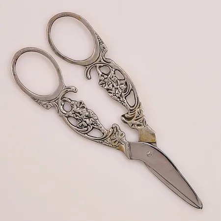 Druvsax, 13cm, blad i stål, 830/1000 Silver 34,5g.