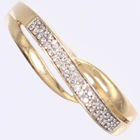 Ring med diamanter totalt ca 0,18ctv, stl 19, bredd 1,5-6mm, 18K Vikt: 3,5 g