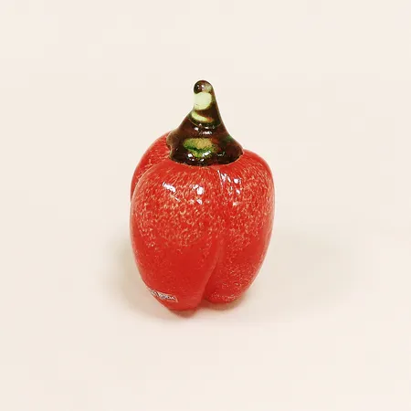 Glasskulptur "Frutteria" paprika, Gunnel Sahlin, Kosta Boda, Artist Coll. 99022  (numrering något otydlig) ca 8x12cm. Skickas med paket.