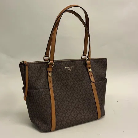 Väska, Sullivan Large, Michael Kors, höjd 28cm, bredd 41cm, top-zip, sidofickor, laptopficka, nyckelhållare, logoprint canvas, läderdetaljer, tygfoder, saknar logoberlock/tofs, gott skick 