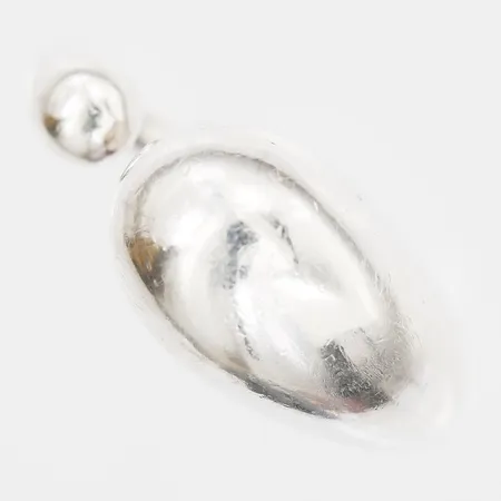 Ring, Georg Jensen, Mercy, formgiven av Jaqueline Rabun, stl: 52/16½, bredd: 2,5-10 mm, slitage, 925/1000 silver. Vikt: 7,7 g