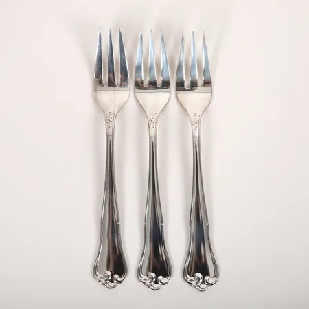 Tre Fiskgafflar, modell Symfoni, längd: 16,8cm,  Mema Guld & Silver AB, Lidköping år 1968-1987, silver. Vikt: 92,1 g