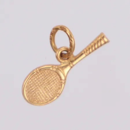 Hänge ,längd 14,6, bredd 5,4mm, 18K Vikt: 0,7 g