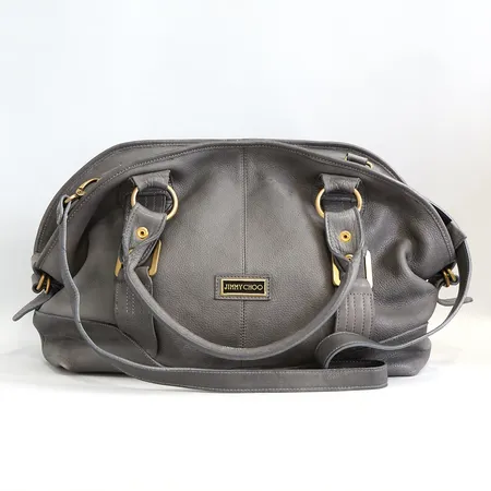 Väska Jimmy Choo Hobo, grått skinn, ca 40x25x13cm, guldfärgade beslag, anlupna beslag, bruksslitage, lätt parfymdoft, inga tillbehör   