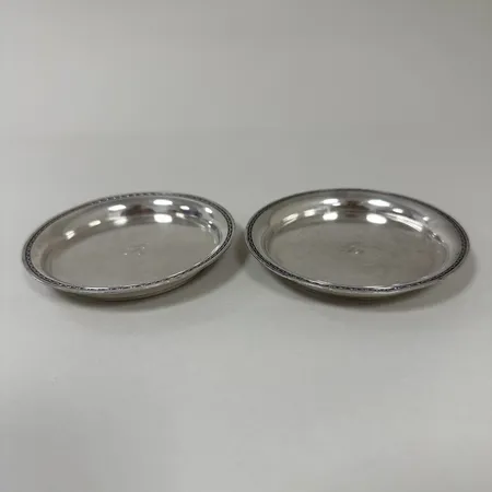 2 Glasunderlägg Borgila, Ø9cm, monogram, 925/1000 Silver 165,2g.
