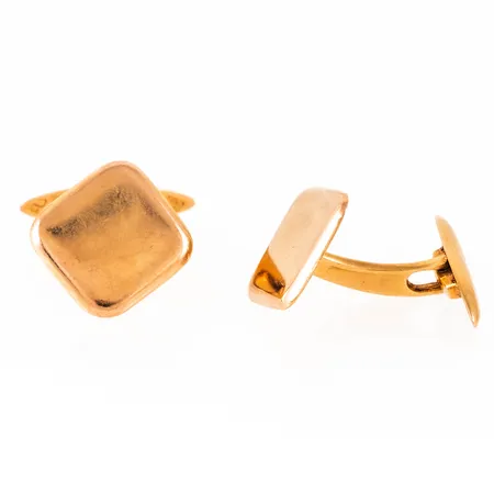 Manschettknappar i 18K guld, 14,2 x 14,2 mm. Vikt: 9,5g. Stämplad 18K & kattfot. Repor.