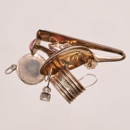 Diverse silversmycken, defekt, 830/1000 Silver 29,4g.