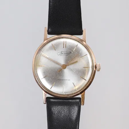 Herrur sovjetisk, "Vympel", Ø32mm, #35998, manuell, 1960-tal, guld i boett, läderband, repigt glas, läderband defekt, 14K bruttovikt 27,1g