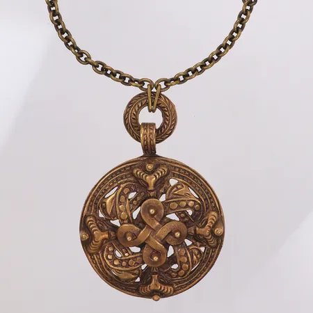 Collier, Kalevala Koru, längd: 70cm, hängets mått: 9x6cm, brons