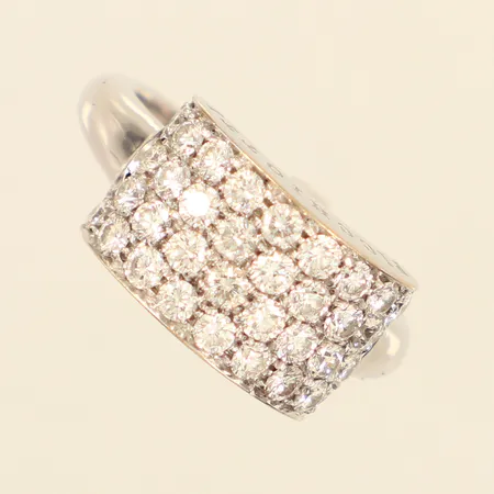 Ring med diamanter 34 x ca 0,02-0,05ct, stl 18¼, bredd ca 3-10mm, vitguld, design Picchiotti, cert, ask, 18K Vikt: 9,2 g