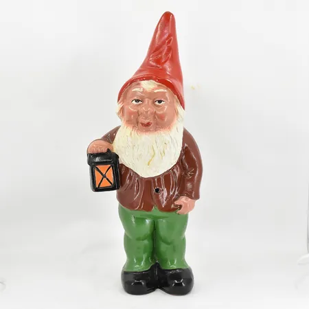 Figurin, Tomte med lykta, design Rolf Berg, höjd ca 30 cm, bredd ca 13 cm, inga tillbehör.