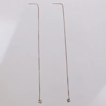 Ett par örhängen, veneziakedja, hjärtan, längd13,5mm, bredd 4,7mm, 830/1000 silver Vikt: 1,2 g
