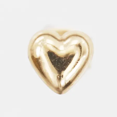 Ett udda örhänge i form av ett hjärta, höjd 5mm, stift, 18K guld Vikt: 0,3 g