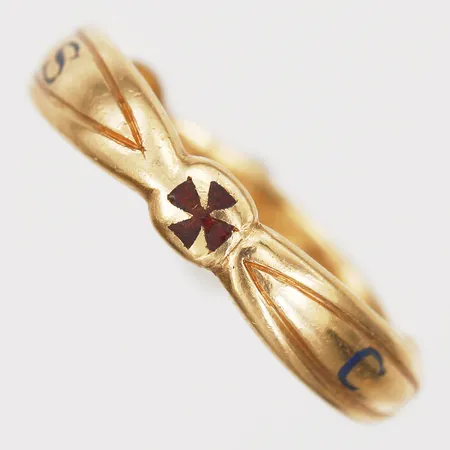 Frimurarring, emaljdekor, stl: 20½, gravyr, 18K guld Vikt: 5,1 g