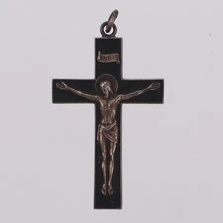 Hänge, krucifix, 44x24mm, W A Bolin, Stockholm år 1936, 830/1000 silver Vikt: 4,9 g