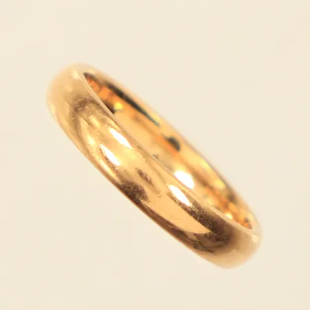 Ring, stl 16¼, bredd ca 3,5mm, repig, BÖS, 18K Vikt: 4 g