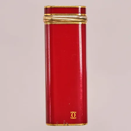 Tändare Cartier, nr:17853M Swiss Made, repor, bucklor, småskador, ej funktionstestad.