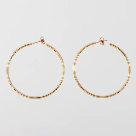 Örhängen paret, diameter ca 4.5 cm, 18k. Vikt: 2,9 g