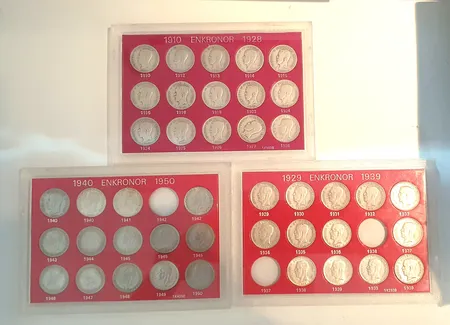 3 block med  32st 1 kronor 80% silver 10st 40%  totalt 42st bruttovikt 310gr, nettovikt 220gr  Vikt: 220 g
