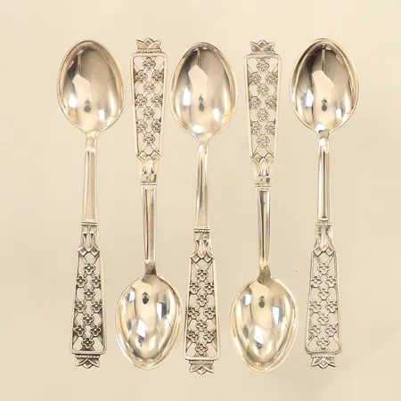 Fem mockaskedar, modell Princess, längd 10cm, Cesons, år 1968, silver  Vikt: 46,3 g