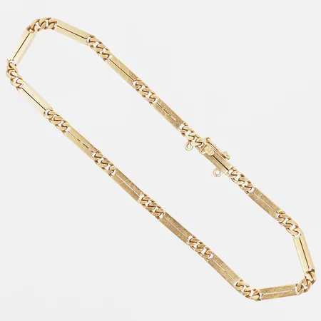 Armband längd 19cm, bredd ca 3mm, saknar säkerhetskedja, 18K Vikt: 7,4 g