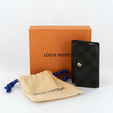 Nyckelhållare, Louis Vuitton, 6 Key Holder, Damier Graphite, modell: N62662, datumkod: CT1126, Vecka 12 år 2016 Frankrike, dustbag, box, Bruksfläckar/slitage Vikt: 0 g