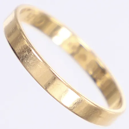 Ring, slät, stl 19¾, bredd 3mm, 18K Vikt: 2,7 g