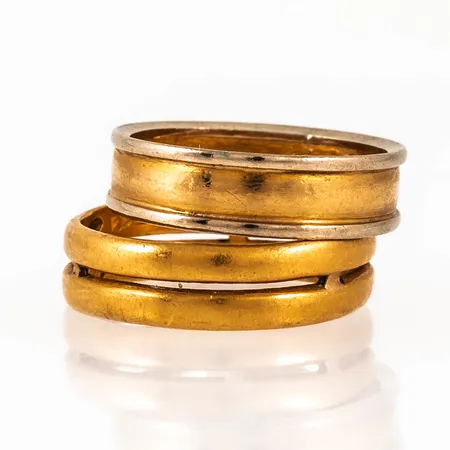 Graverat guld i 18 & 23K. ca 2 g i 18K, ca 11,8g i 23K. 