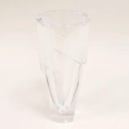 Vas kristall "Lancelot" Erika Lagerbielke, Orrefors 497522, 24cm, Ø11cm. Skickas med postpaket.