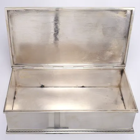 Skrin, 16,5x9x4,5cm, tillv. Borgila, Stockholm 1960, smärre slitage, tennlödningar, silver 925/1000 Vikt: 474,8 g