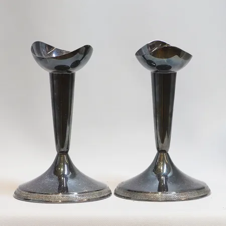 Ett par ljusstakar, GAB, tillverkade 1961, höjd ca12,5cm, Ø53-80mm, fyllda, läckage av fyllnaden, Silver 830/1000 bruttovikt: 352,2g Vikt: 352,2 g