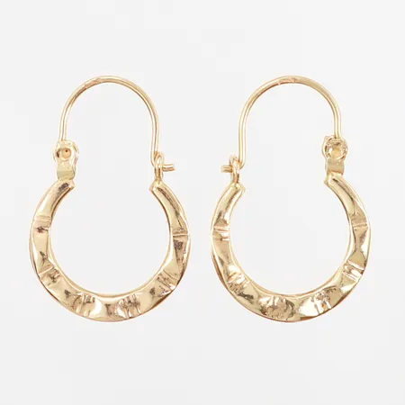 Ett par örhängen, 14x21mm, mönstrad dekor, 14K Vikt: 0,7 g